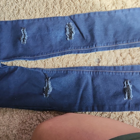 Children's Place dark wash distressed skinny jeans size 6x/7 - Picture 5 of 8